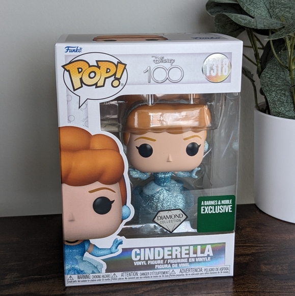 NEW Funko Cinderella Diamond Disney 100 Pop Barnes and Noble Exclusive 1318 - Picture 1 of 11